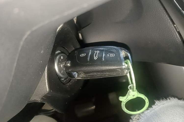 Used Ford Focus 2017 Hatchback 1.6L Automatic Comfort Plus SmartDrive Edition Interior 1