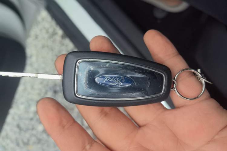Used Ford Focus 2017 Sedan 1.6L Automatic Fashion Edition Smart Drive Version Interior 1
