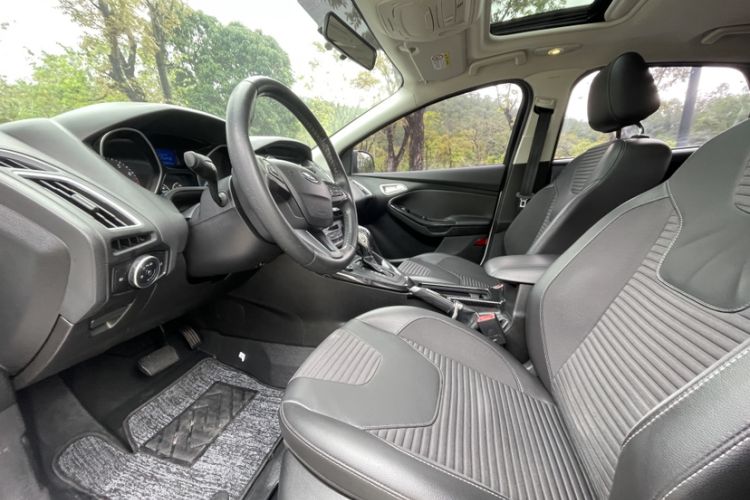Used Ford Focus 2017 Hatchback 1.6L Automatic Fashion Edition Smart Drive Version Interior 1
