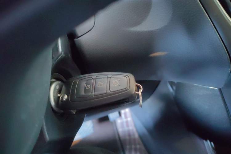 Used Ford Focus 2017 Sedan 1.6L Automatic Fashion Edition Smart Drive Version Interior 1
