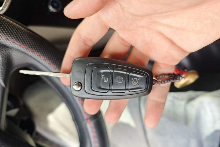 Used Ford Focus 2017 Sedan 1.6L Automatic Comfort Plus SmartDrive Edition Interior 1