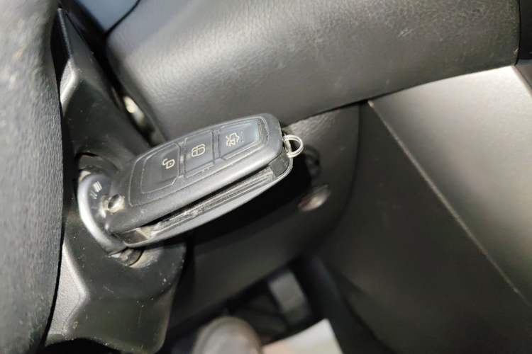 Used Ford Focus 2017 Hatchback 1.6L Automatic Comfort Plus SmartDrive Edition Interior 1