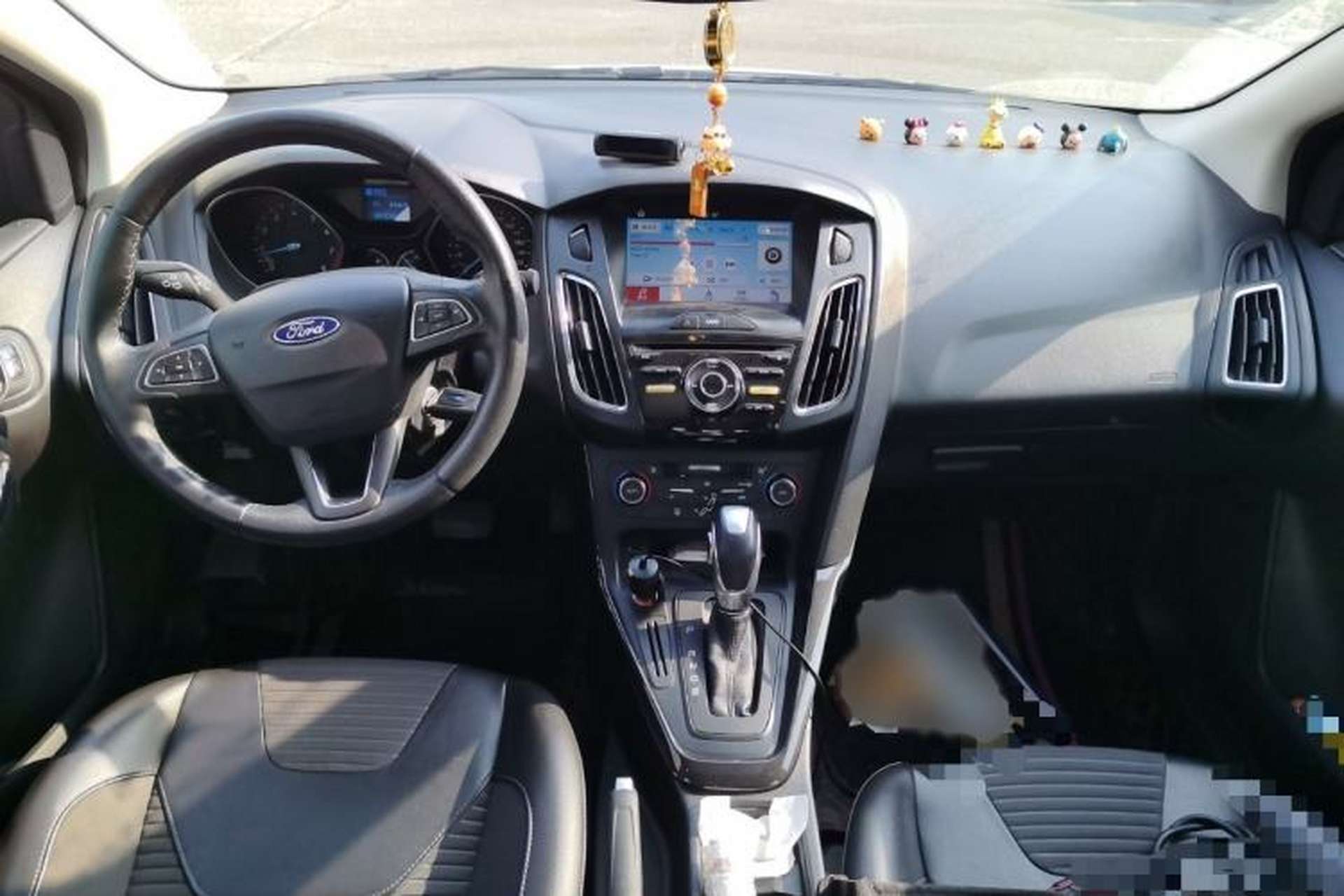 Used Ford Focus 2017 Sedan 1.6L Automatic Fashion Edition Smart Drive Version Interior 2