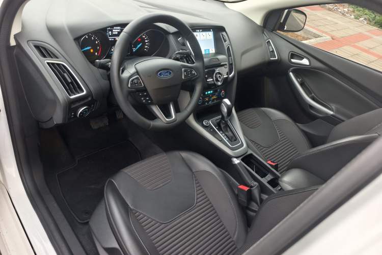 Used Ford Focus 2017 Hatchback EcoBoost 180 Automatic Sport Model Interior 5
