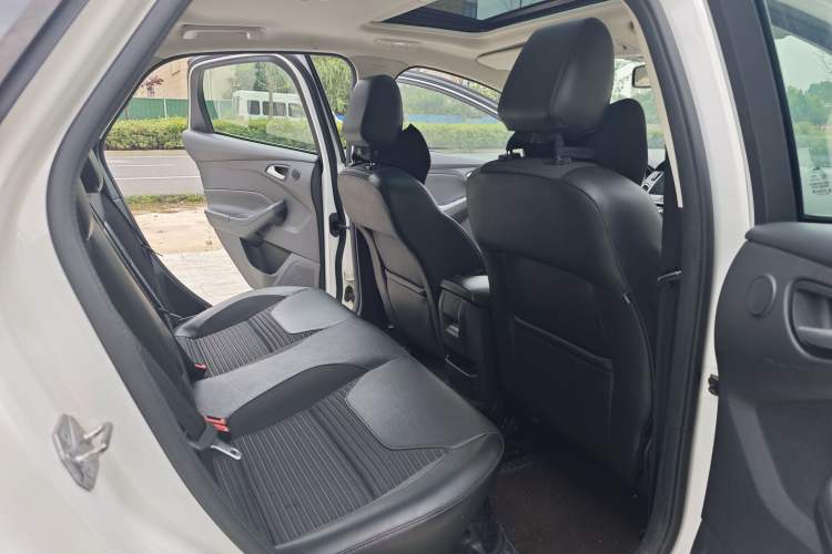 Used Ford Focus 2017 Hatchback EcoBoost 180 Automatic Sport Model Interior 5