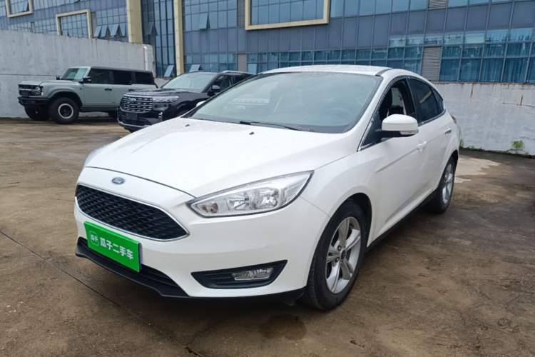 Used Ford Focus 2017 Hatchback 1.6L Automatic Comfort Plus SmartDrive Edition Guazi used car, China used car export, Used car for sale, Used cars, Cheapest cars for sale
