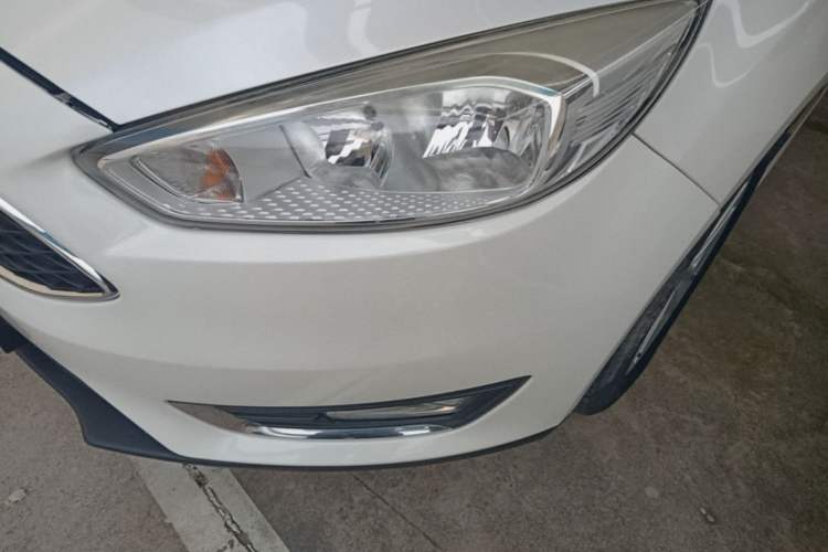 Used Ford Focus 2017 Hatchback 1.6L Automatic Fashion Edition Smart Drive Version Left Front Headlight