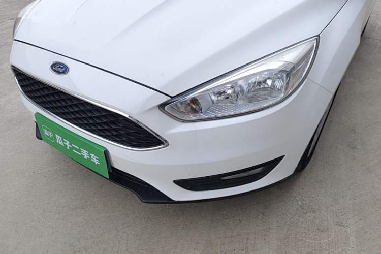 Used Ford Focus 2017 Hatchback 1.6L Automatic Comfort Plus SmartDrive Edition Left Front Headlight