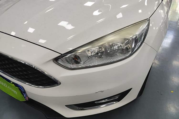 Used Ford Focus 2017 Hatchback 1.6L Automatic Fashion Edition Smart Drive Version Left Front Headlight