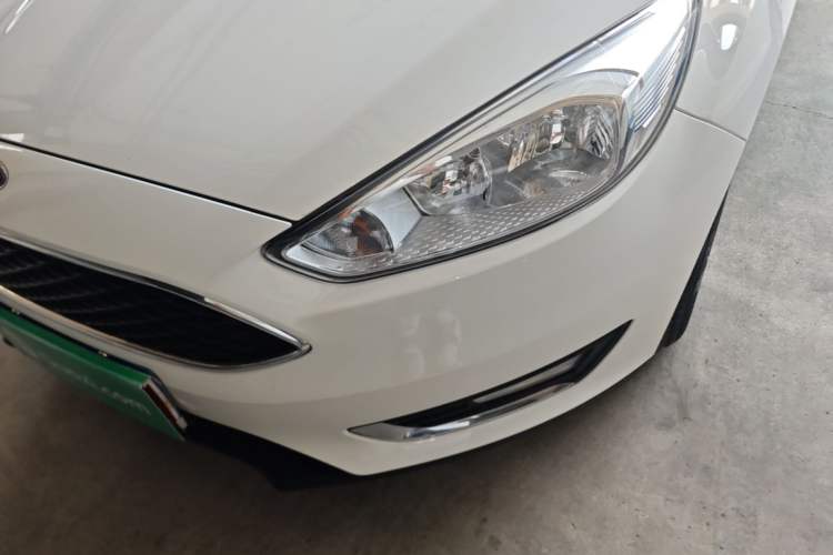 Used Ford Focus 2017 Hatchback 1.6L Automatic Fashion Edition Smart Drive Version Left Front Headlight