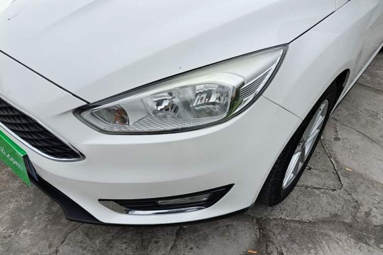 Used Ford Focus 2017 Hatchback 1.6L Automatic Fashion Edition Smart Drive Version Left Front Headlight