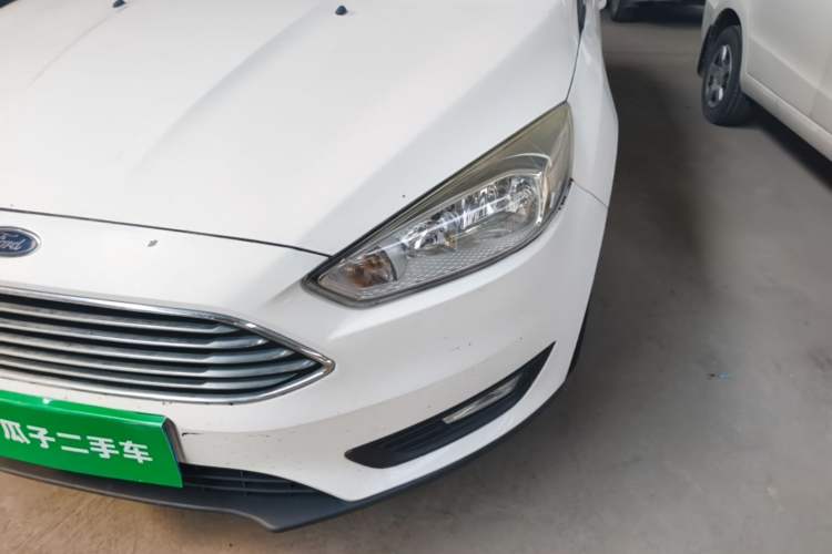 Used Ford Focus 2017 Sedan 1.6L Automatic Comfort Plus SmartDrive Edition Left Front Headlight
