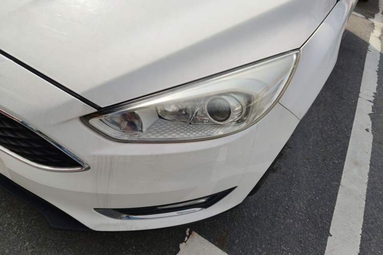 Used Ford Focus 2017 Hatchback 1.6L Automatic Fashion Edition Smart Drive Version Left Front Headlight