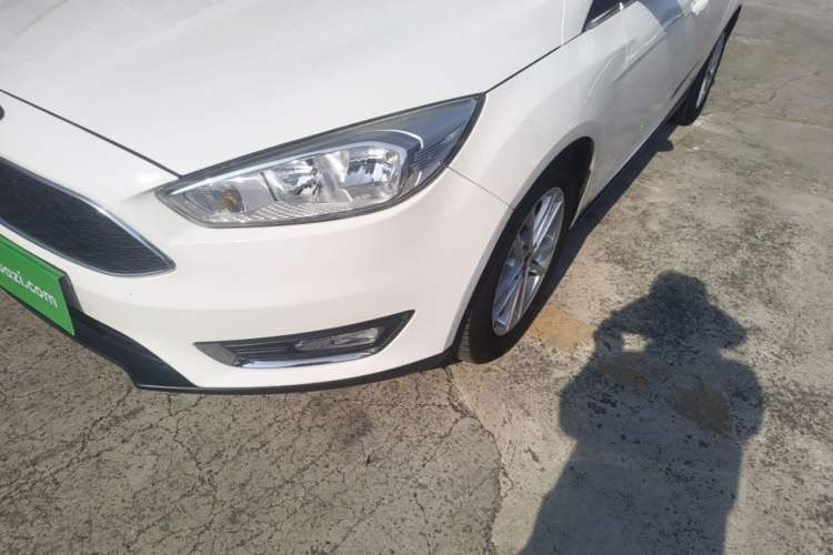 Used Ford Focus 2017 Hatchback EcoBoost 180 Automatic Elite Model Left Front Headlight
