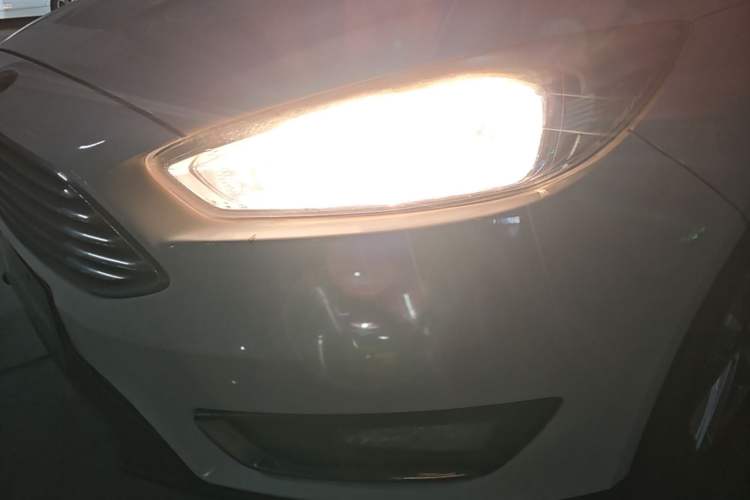 Used Ford Focus 2017 Sedan EcoBoost 180 Automatic Elite Model Left Front Headlight