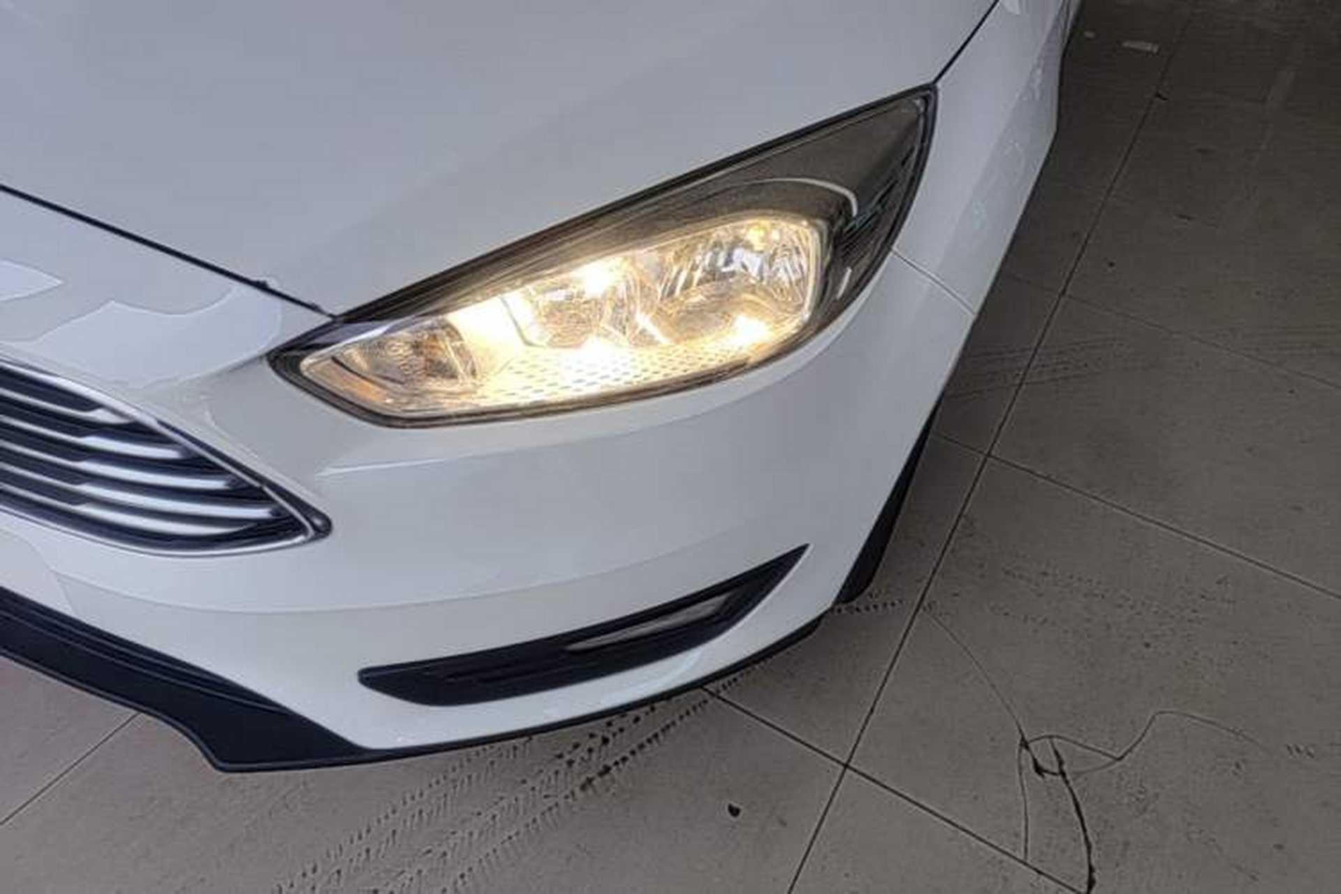 Used Ford Focus 2017 Sedan 1.6L Manual Comfort Plus SmartDrive Edition Left Front Headlight