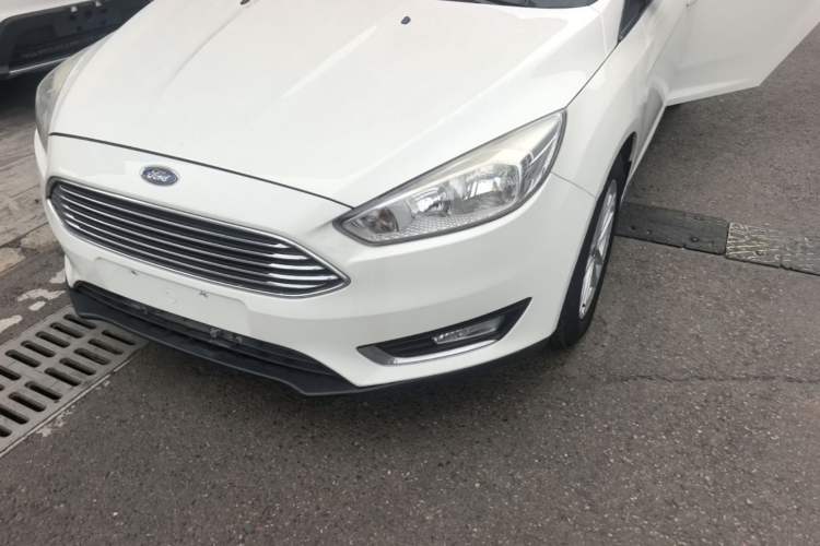 Used Ford Focus 2017 Sedan 1.6L Automatic Fashion Edition Smart Drive Version Left Front Headlight