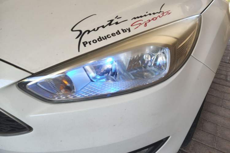 Used Ford Focus 2017 Hatchback 1.6L Automatic Comfort Plus SmartDrive Edition Left Front Headlight