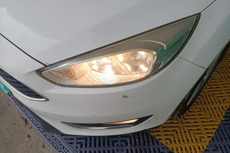 Used Ford Focus 2017 Hatchback 1.6L Automatic Fashion Edition Smart Drive Version Left Front Headlight