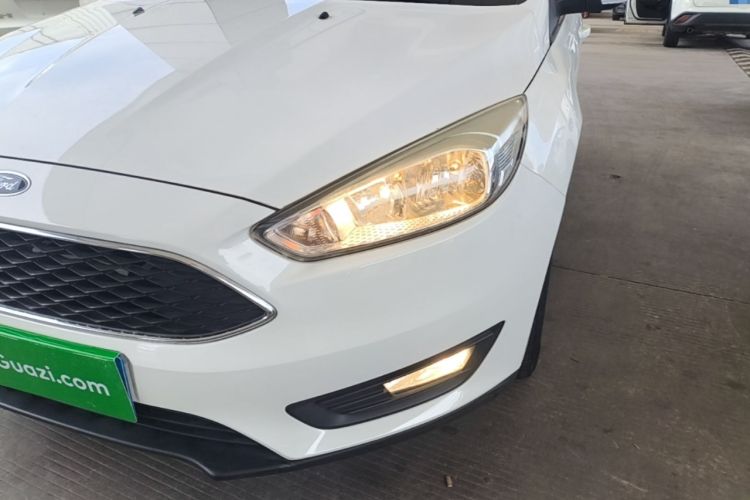 Used Ford Focus 2017 Hatchback 1.6L Automatic Comfort Plus SmartDrive Edition Left Front Headlight