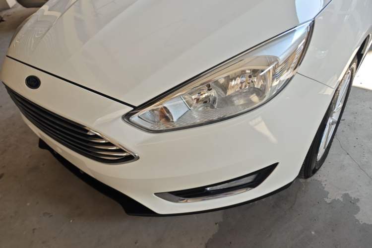 Used Ford Focus 2017 Sedan 1.6L Automatic Fashion Edition Smart Drive Version Left Front Headlight