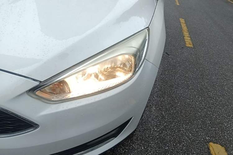 Used Ford Focus 2017 Hatchback EcoBoost 180 Automatic Elite Model Left Front Headlight