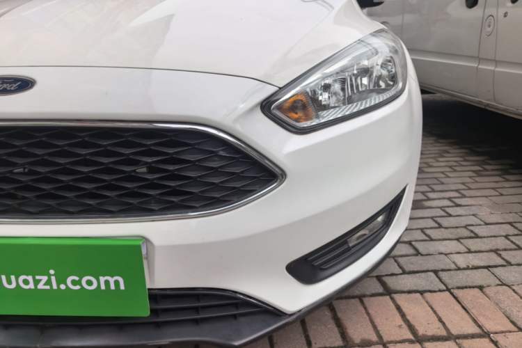 Used Ford Focus 2017 Hatchback 1.6L Automatic Comfort Plus SmartDrive Edition Left Front Headlight