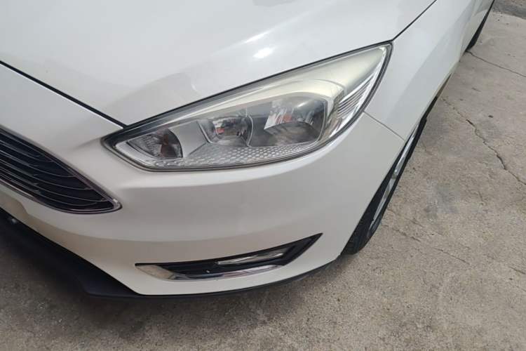 Used Ford Focus 2017 Sedan 1.6L Automatic Fashion Edition Smart Drive Version Left Front Headlight