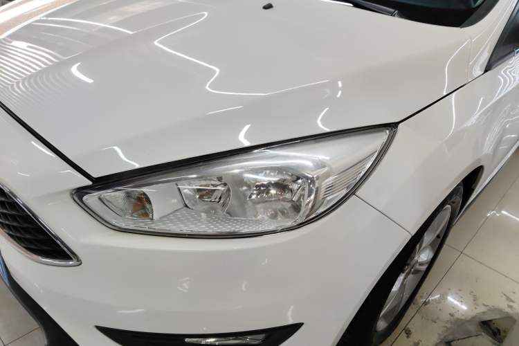 Used Ford Focus 2017 Hatchback 1.6L Automatic Comfort Plus SmartDrive Edition Left Front Headlight