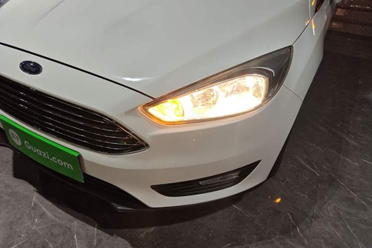 Used Ford Focus 2017 Sedan 1.6L Automatic Comfort Plus SmartDrive Edition Left Front Headlight