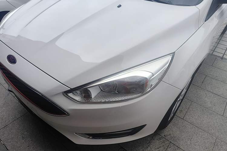 Used Ford Focus 2017 Hatchback 1.6L Automatic Fashion Edition Smart Drive Version Left Front Headlight