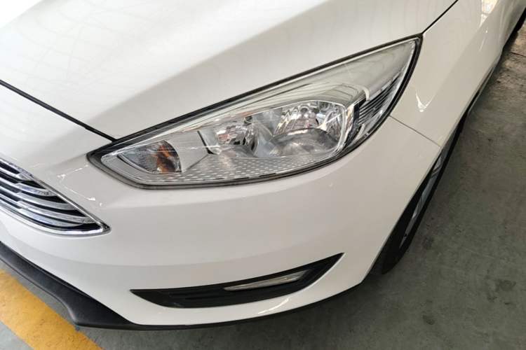 Used Ford Focus 2017 Sedan 1.6L Automatic Comfort Plus SmartDrive Edition Left Front Headlight