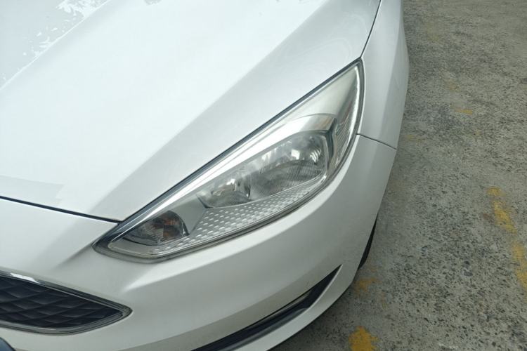 Used Ford Focus 2017 Hatchback 1.6L Automatic Fashion Edition Smart Drive Version Left Front Headlight