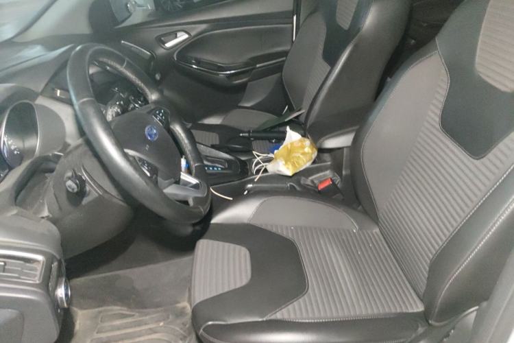 Used Ford Focus 2017 Hatchback EcoBoost 125 Automatic - Ultra-Powerful Style Edition with Smart Drive Features Left Front Seat
