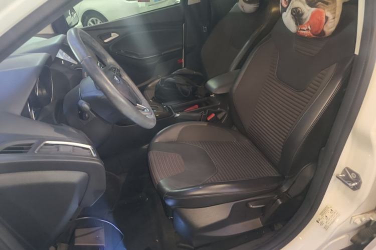 Used Ford Focus 2017 Hatchback 1.6L Automatic Fashion Edition Smart Drive Version Left Front Seat