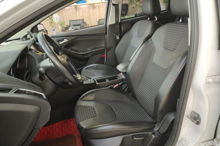 Used Ford Focus 2017 Hatchback EcoBoost 125 Automatic - Ultra-Powerful Style Edition with Smart Drive Features Left Front Seat