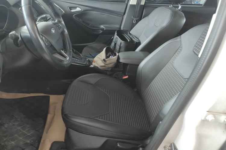 Used Ford Focus 2017 Sedan 1.6L Automatic Fashion Edition Smart Drive Version Left Front Seat