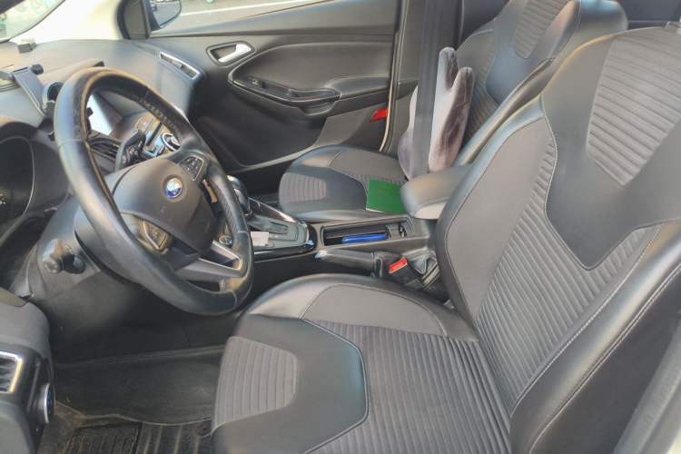 Used Ford Focus 2017 Sedan 1.6L Automatic Fashion Edition Smart Drive Version Left Front Seat
