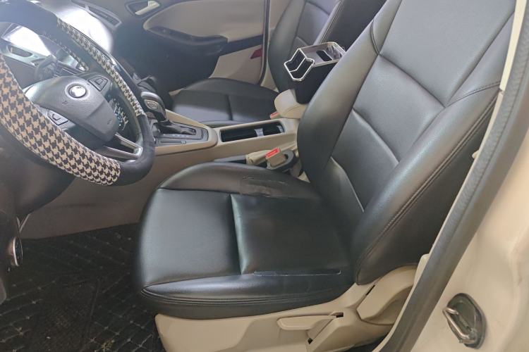 Used Ford Focus 2017 Sedan 1.6L Automatic Comfort Plus SmartDrive Edition Left Front Seat