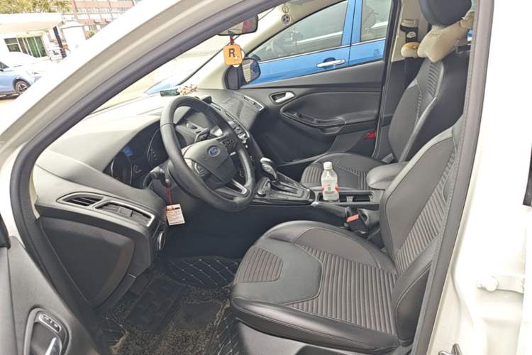 Used Ford Focus 2017 Hatchback EcoBoost 125 Automatic - Ultra-Powerful Style Edition with Smart Drive Features Left Front Seat