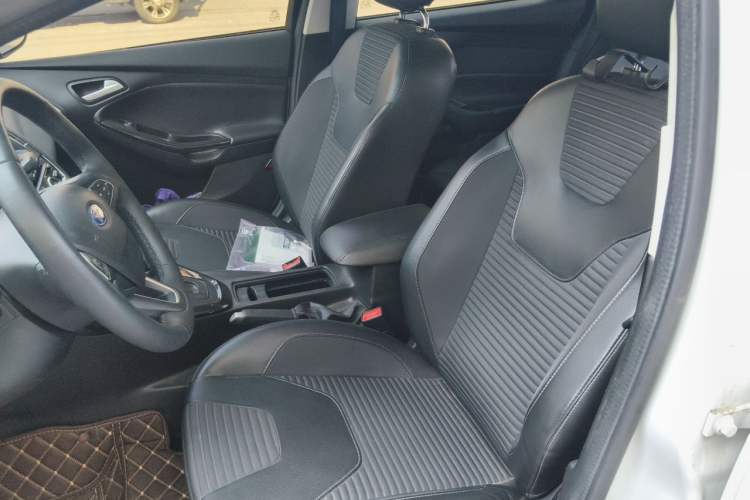 Used Ford Focus 2017 Sedan 1.6L Automatic Fashion Edition Smart Drive Version Left Front Seat