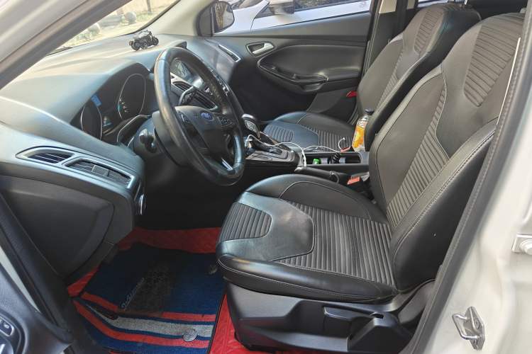 Used Ford Focus 2017 Sedan 1.6L Automatic Fashion Edition Smart Drive Version Left Front Seat