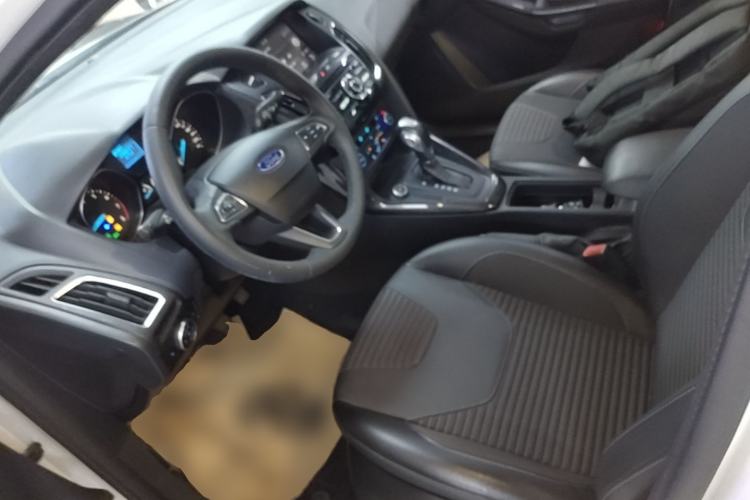 Used Ford Focus 2017 Sedan 1.6L Automatic Fashion Edition Smart Drive Version Left Front Seat