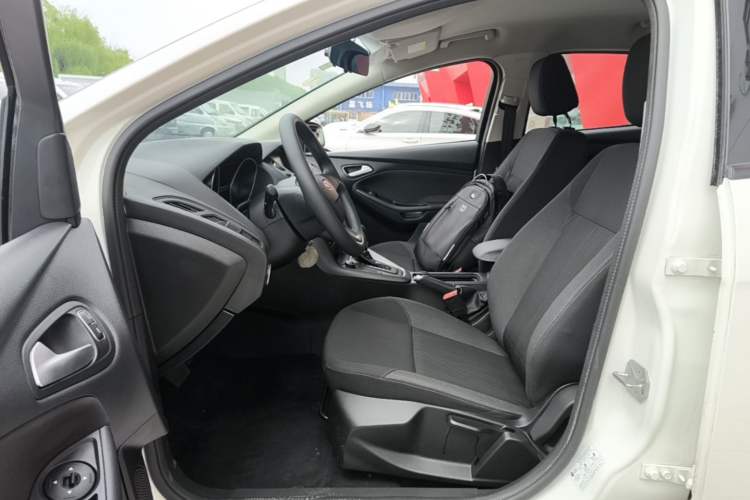 Used Ford Focus 2017 Hatchback 1.6L Automatic Comfort Plus SmartDrive Edition Left Front Seat