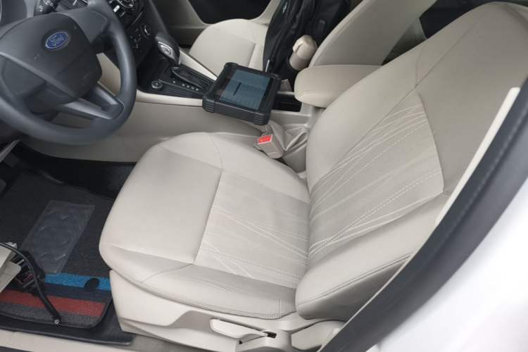 Used Ford Focus 2017 Sedan 1.6L Automatic Comfort Plus SmartDrive Edition Left Front Seat