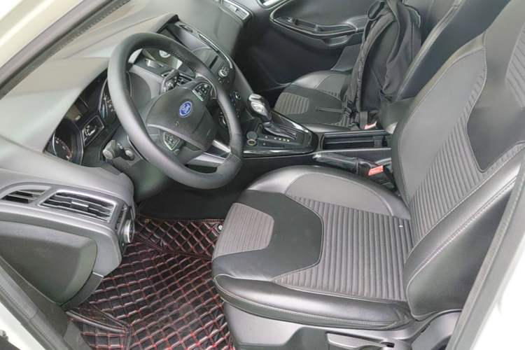 Used Ford Focus 2017 Sedan EcoBoost 180 Automatic Elite Model Left Front Seat