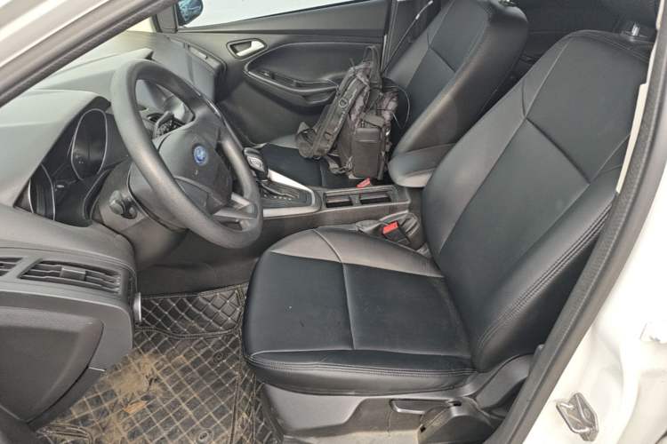 Used Ford Focus 2017 Hatchback 1.6L Automatic Comfort Plus SmartDrive Edition Left Front Seat