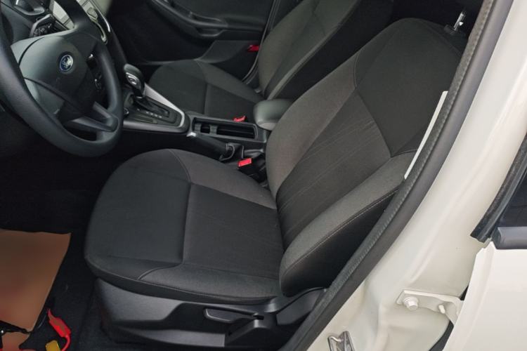 Used Ford Focus 2017 Hatchback 1.6L Automatic Comfort Plus SmartDrive Edition Left Front Seat