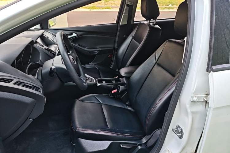 Used Ford Focus 2017 Hatchback 1.6L Automatic Comfort Plus SmartDrive Edition Left Front Seat