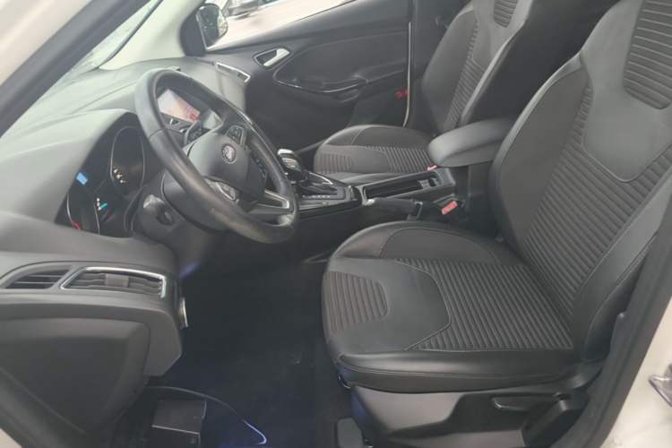 Used Ford Focus 2017 Sedan 1.6L Automatic Fashion Edition Smart Drive Version Left Front Seat